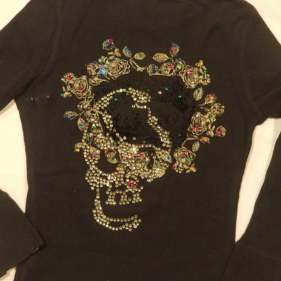 European boutique bought. Black t-shirt, long sleeves. With crystals and… - Picture 4 of 13